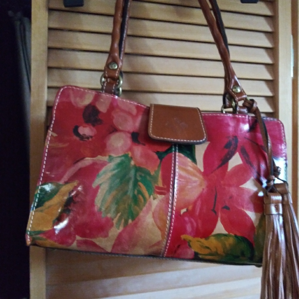 Hand bag